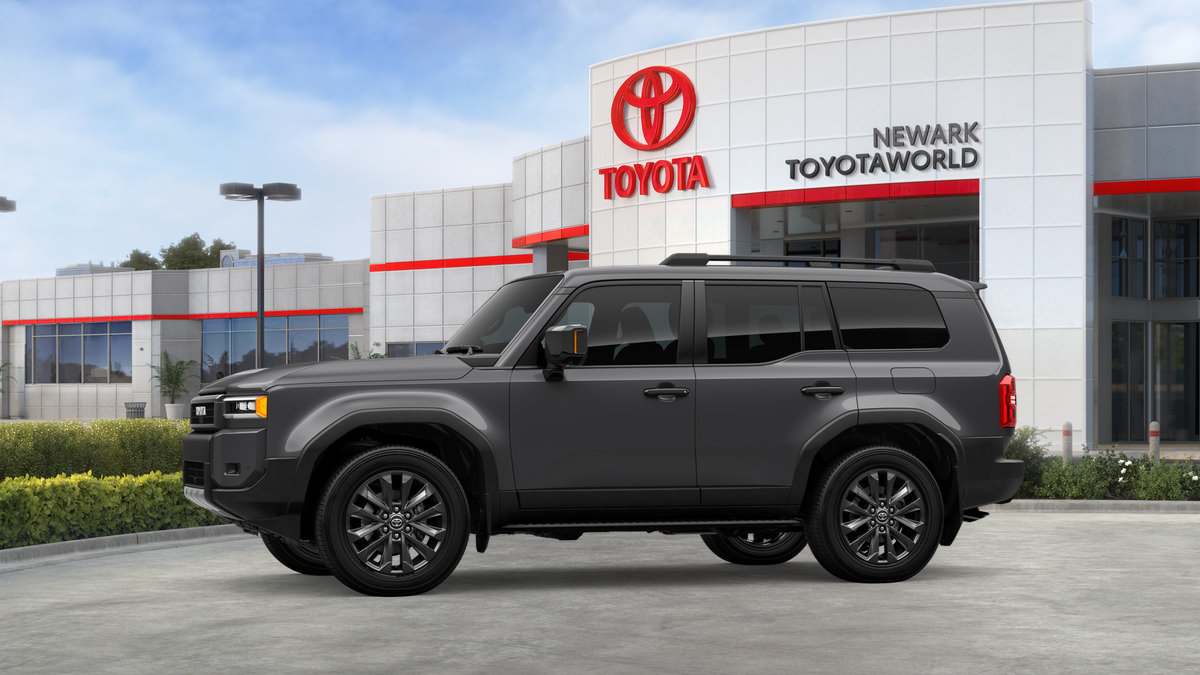 New 2027 Toyota Land Cruiser w/ Premium Package AWD/4WD image 5