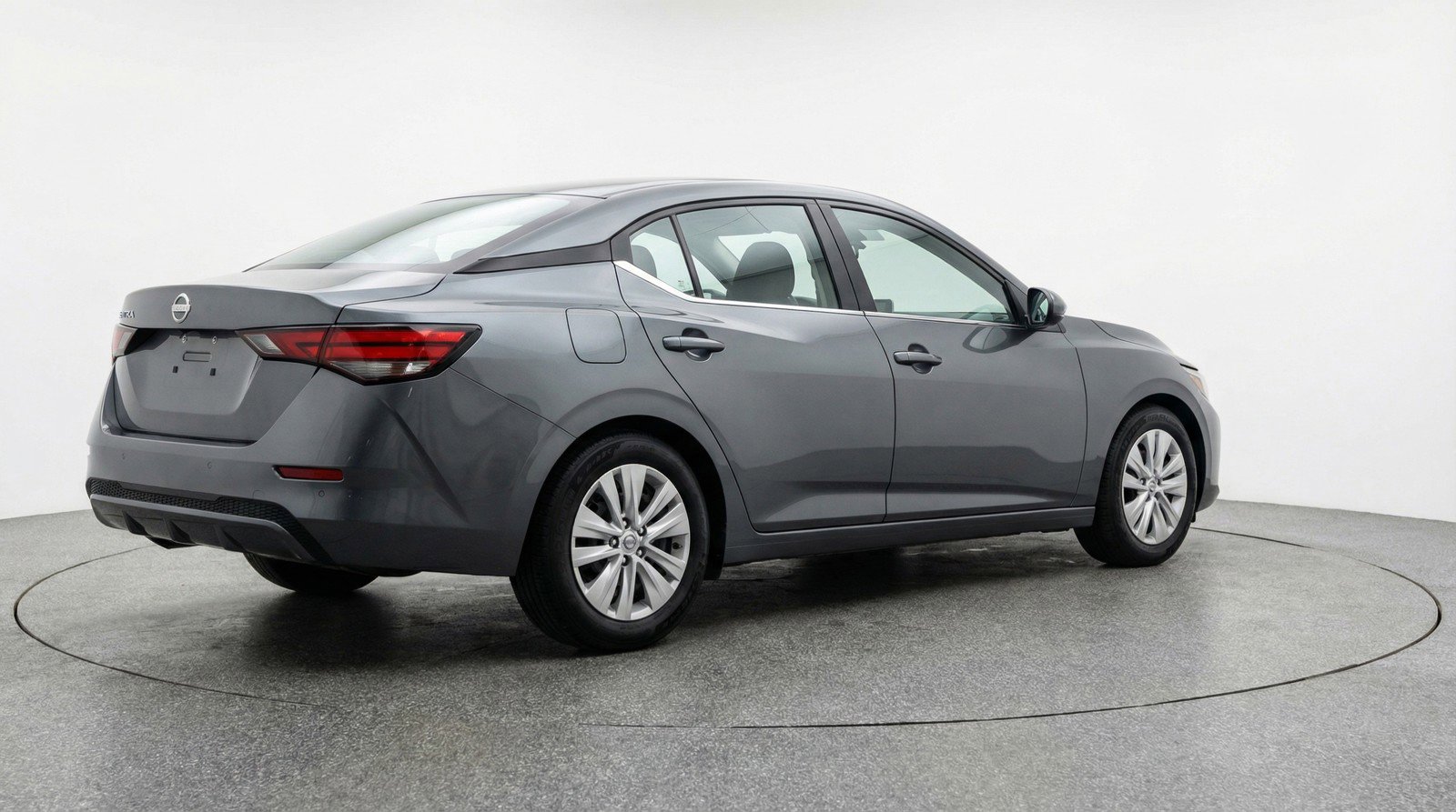 Used 2025 Nissan Sentra S FWD image 9