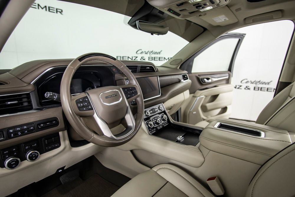 Used 2023 GMC Yukon XL Denali w/ Denali Reserve Package AWD/4WD image 23