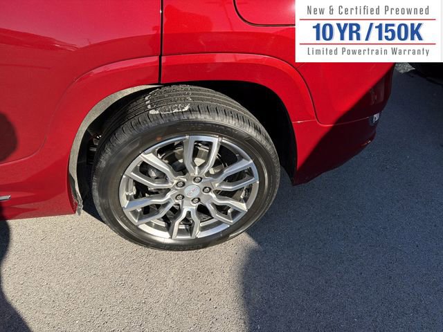 Used 2023 GMC Terrain Denali w/ Denali Premium Package image 9