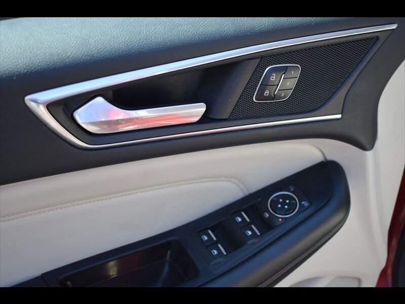 Used 2015 Ford Edge Titanium w/ Equipment Group 302A image 19
