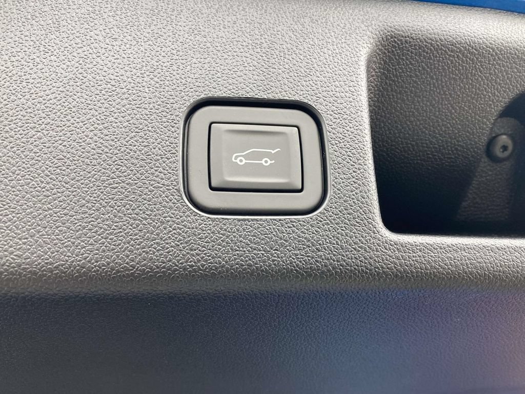 New 2026 Chevrolet Equinox EV LT AWD/4WD image 12