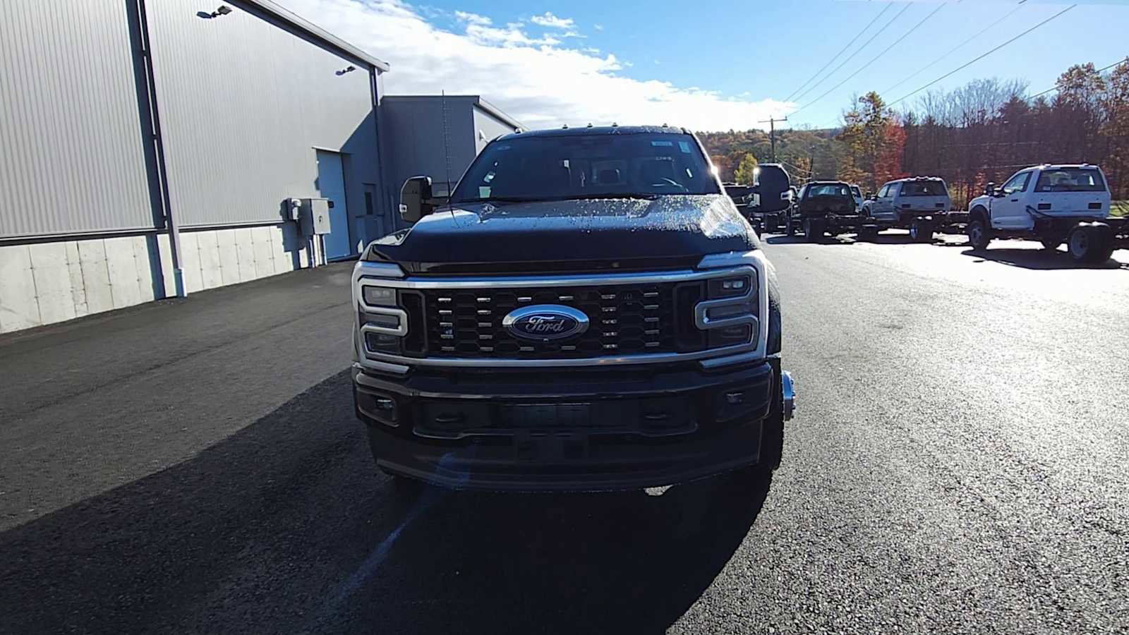 New 2026 Ford F450 Platinum image 3