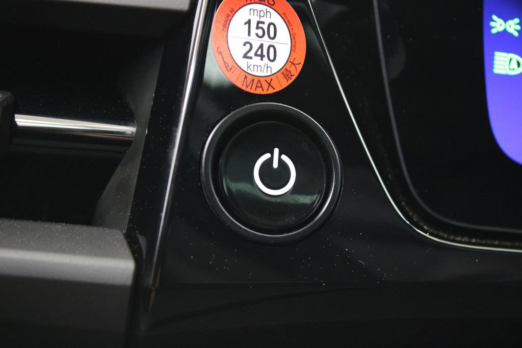 New 2024 Porsche Macan 4 Electric image 20