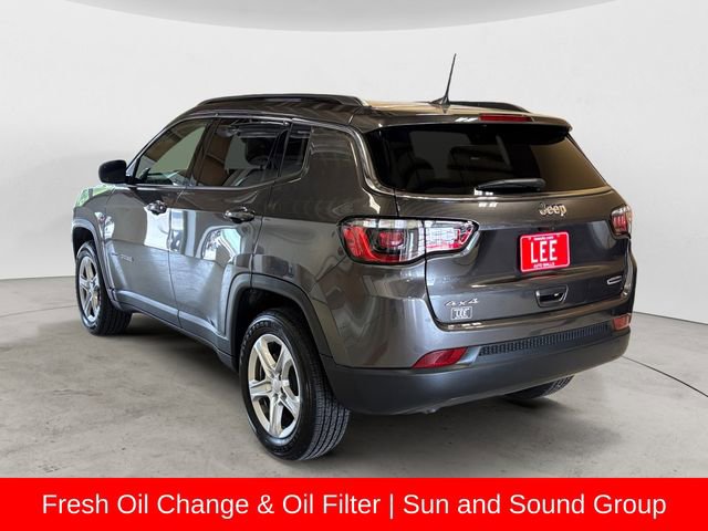 Used 2023 Jeep Compass Latitude w/ Sun and Sound Group AWD/4WD image 3
