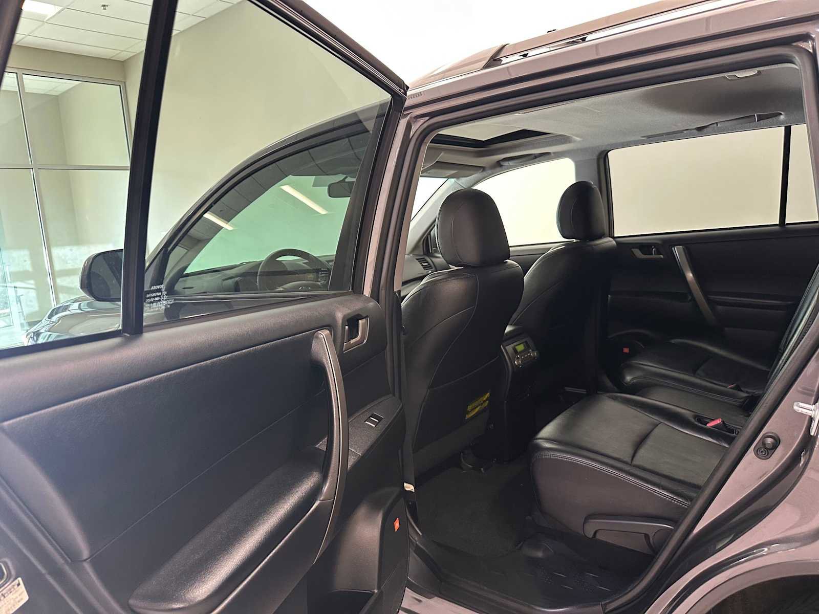 Used 2009 Toyota Highlander Sport image 23