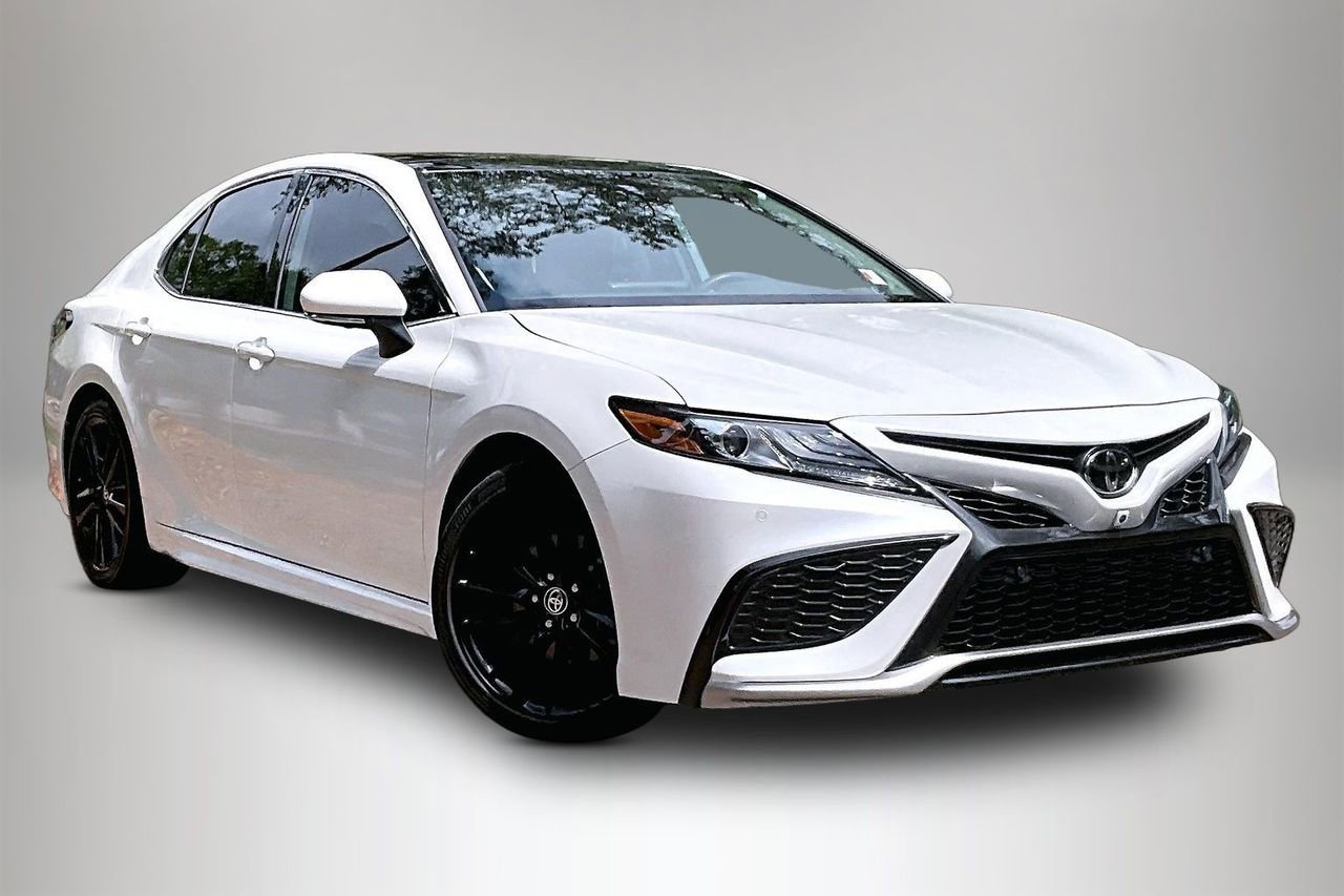 Used 2024 Toyota Camry XSE w/ Navigation Package FWD image 2