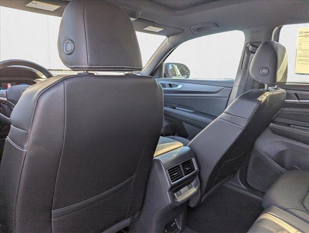 New 2026 Volkswagen Atlas Cross Sport SEL R-Line image 26
