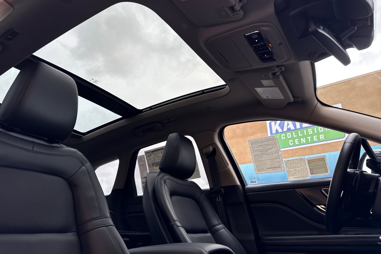 New 2025 Lincoln Corsair Grand Touring image 16