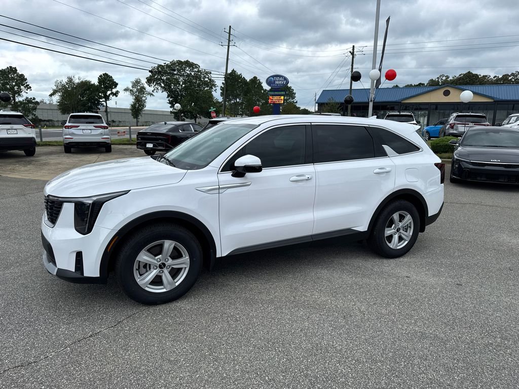 New 2025 Kia Sorento LX image 7