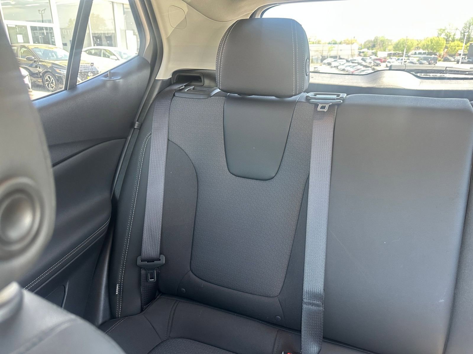 Used 2025 Buick Encore GX Preferred image 38