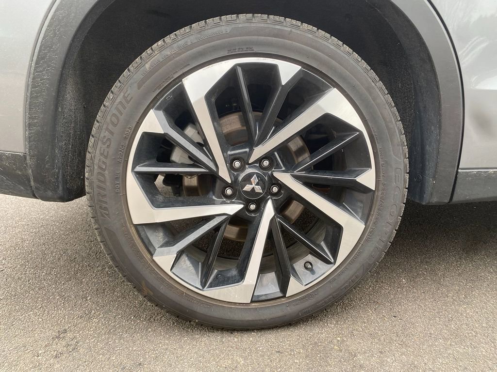 Used 2024 Mitsubishi Outlander SE image 30