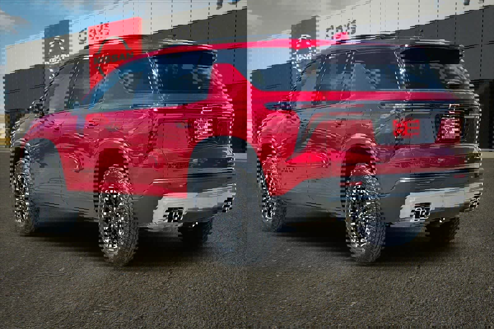 Used 2025 Chevrolet Traverse Z71 w/ Driver Confidence Package image 7