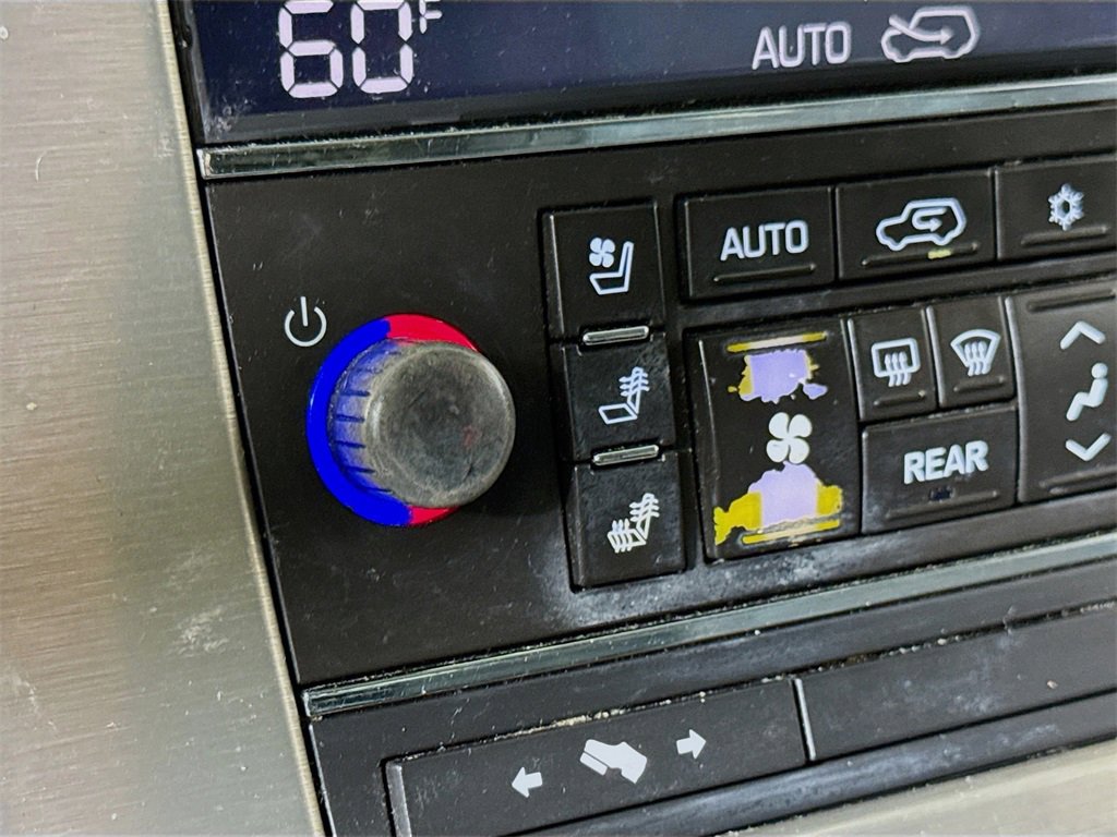 Used 2012 Cadillac Escalade ESV Platinum image 19