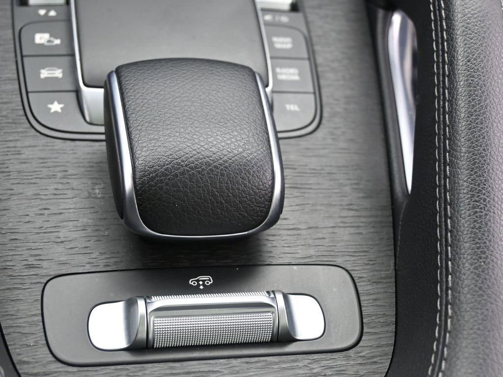 Used 2022 Mercedes-Benz GLS 450 4MATIC image 27