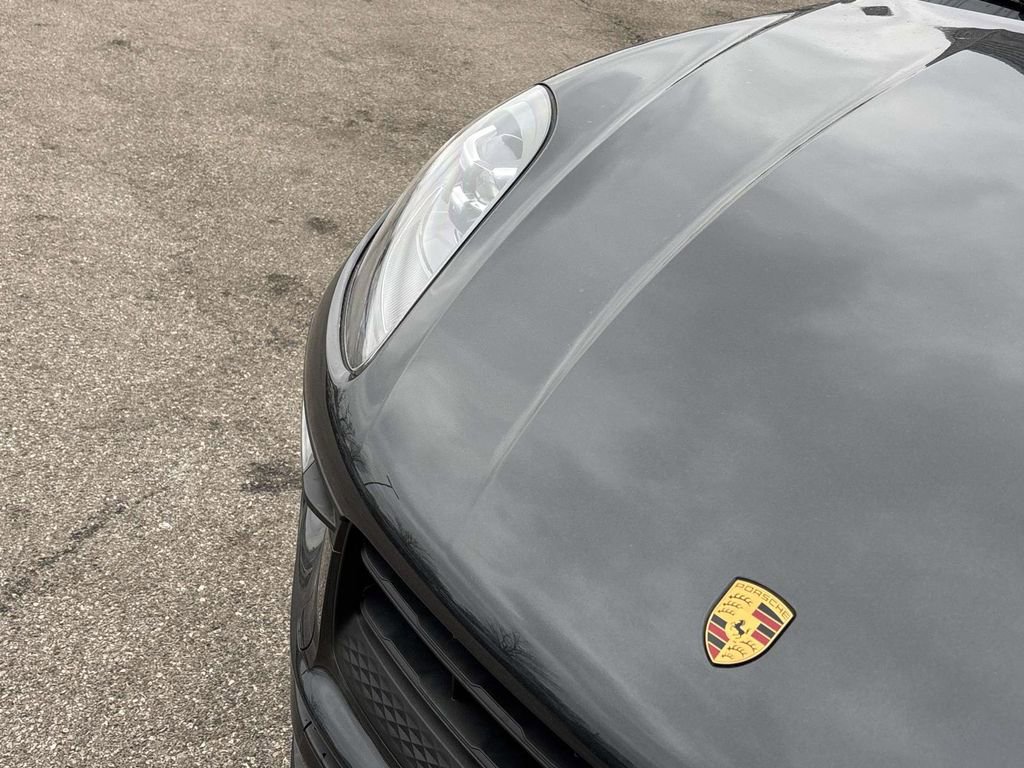 New 2026 Porsche Macan image 15