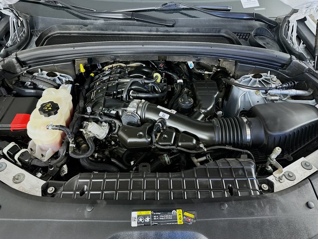 Used 2023 Jeep Grand Cherokee Altitude AWD/4WD image 40