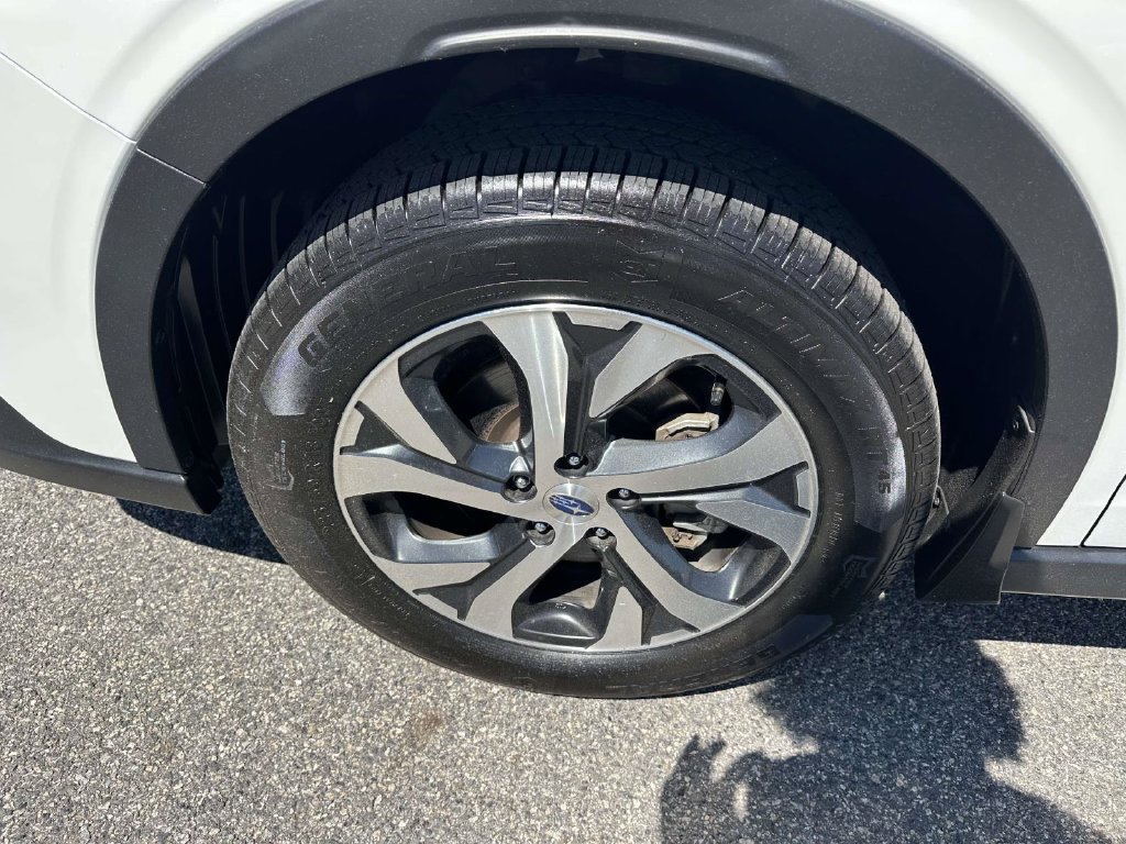 Used 2022 Subaru Outback Touring AWD/4WD image 6