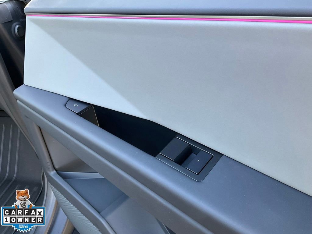 Used 2024 Tesla Cybertruck AWD Crew Cab image 72