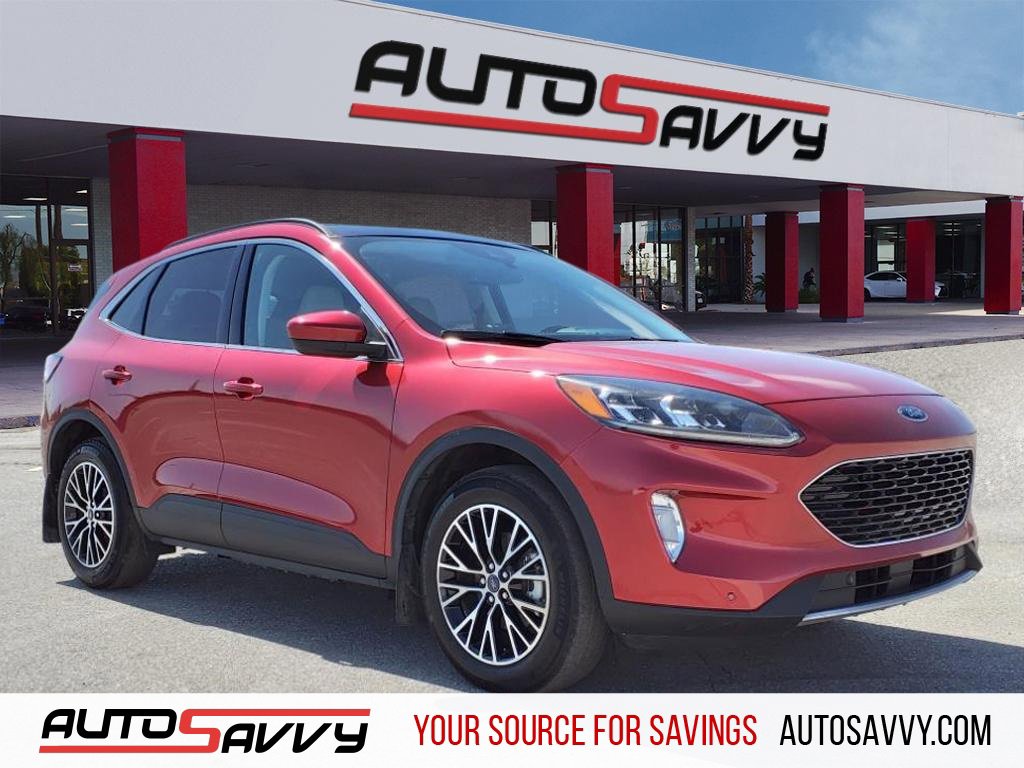 Used 2022 Ford Escape Titanium w/ Class II Trailer Tow Package