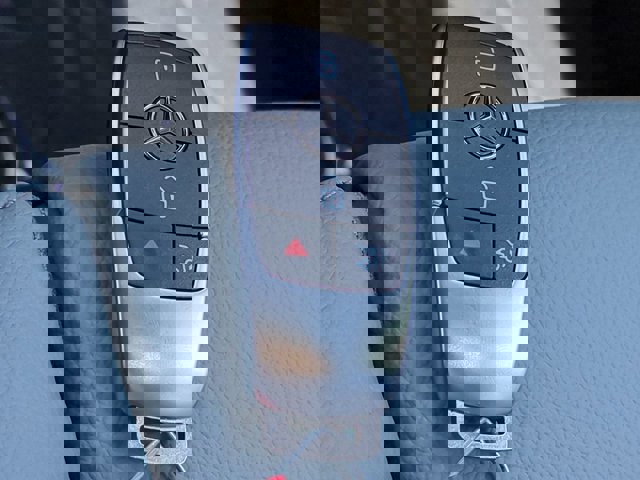 Used 2026 Mercedes-Benz GLB 250 4MATIC image 30