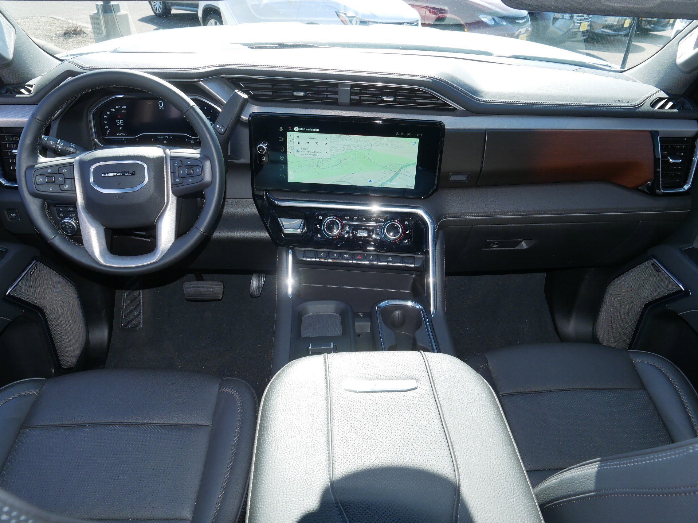 Used 2025 GMC Sierra 2500 Denali w/ Denali Reserve Package AWD/4WD image 10