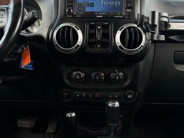 Used 2012 Jeep Wrangler Unlimited Sahara w/ Dual Top Group image 20