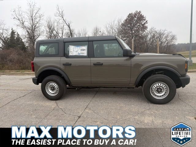 New 2025 Ford Bronco 4-Door image 4
