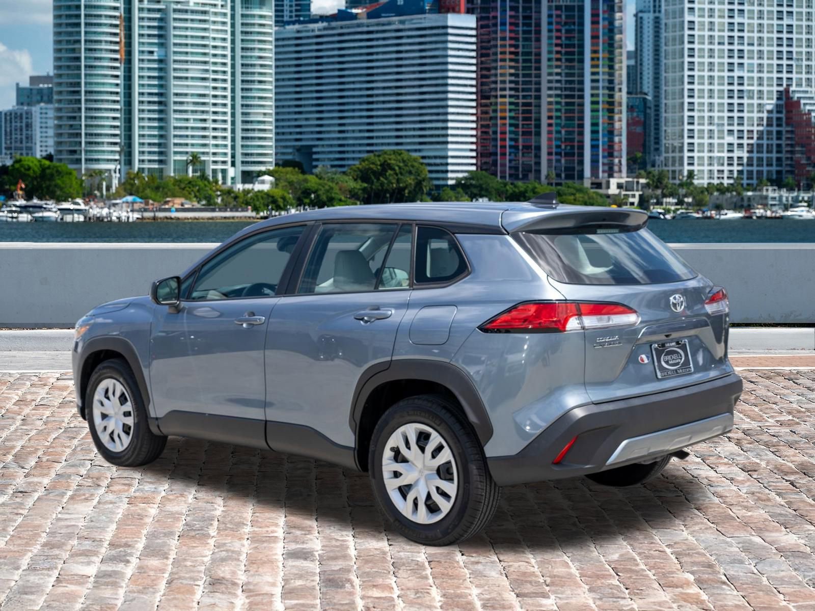 Used 2023 Toyota Corolla Cross L FWD image 7