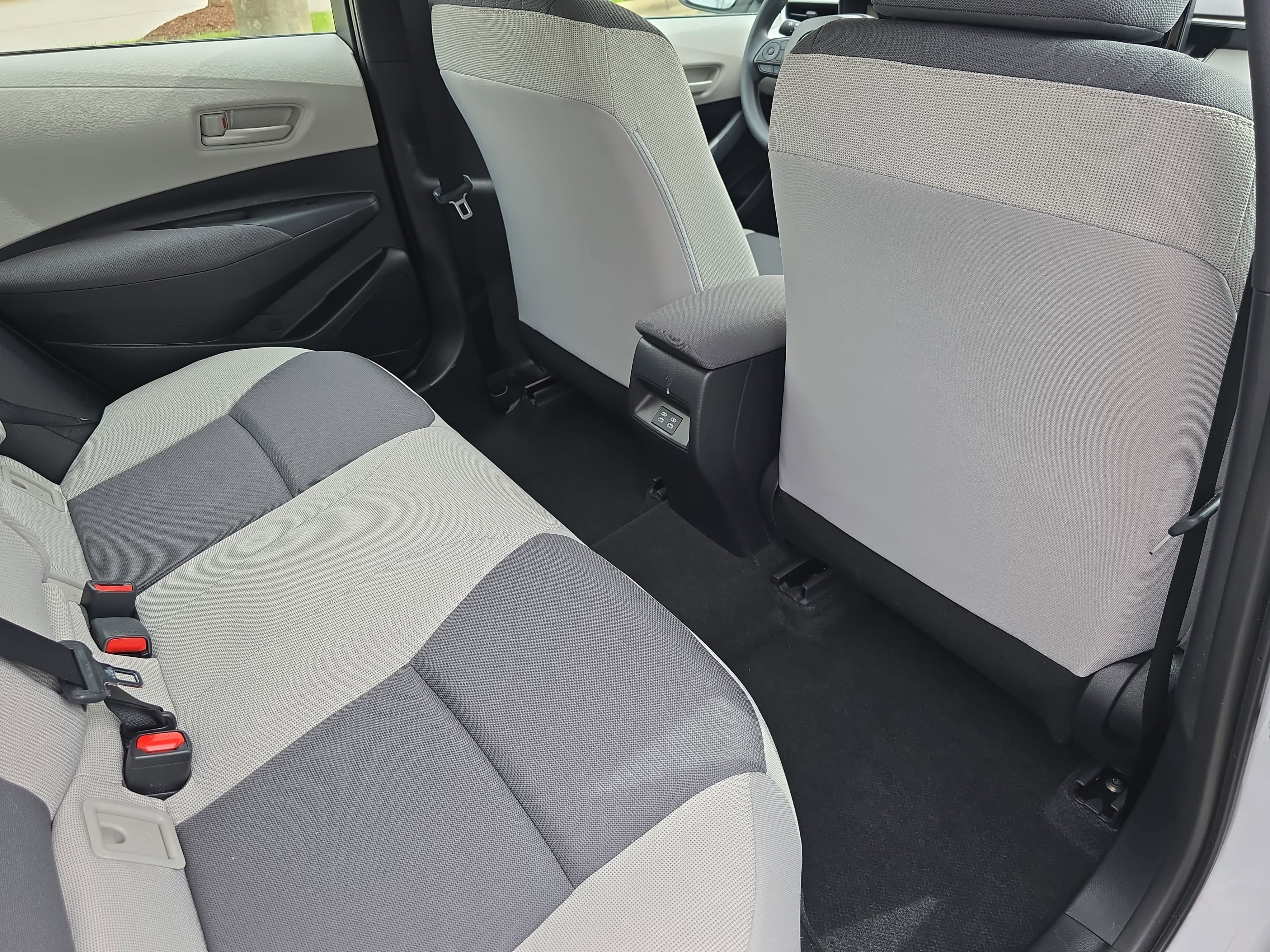 Used 2024 Toyota Corolla LE image 11