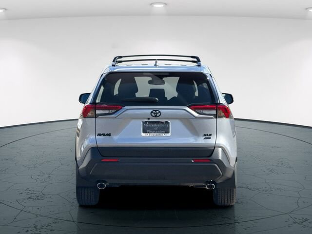 Used 2025 Toyota RAV4 XLE Premium image 6