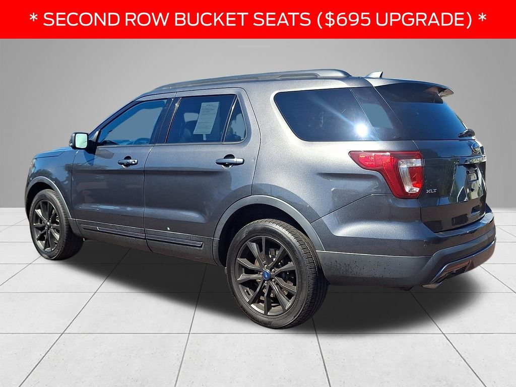 Used 2017 Ford Explorer XLT w/ Equipment Group 202A AWD/4WD image 6