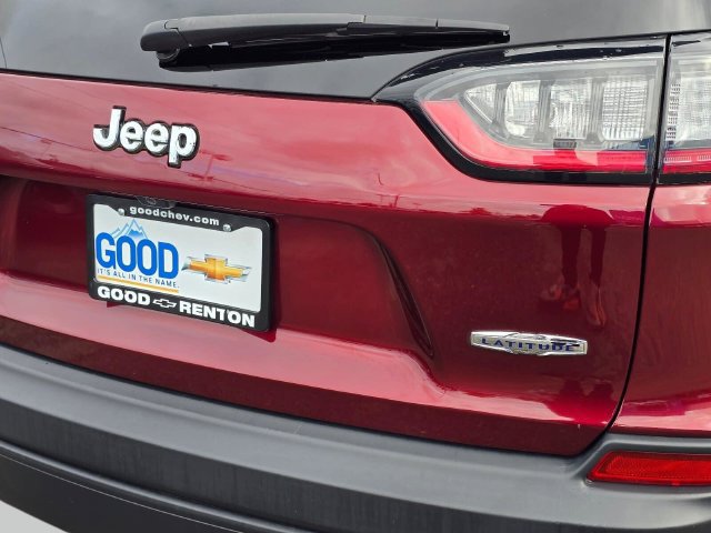Used 2019 Jeep Cherokee Latitude w/ Popular Appearance Group FWD image 13