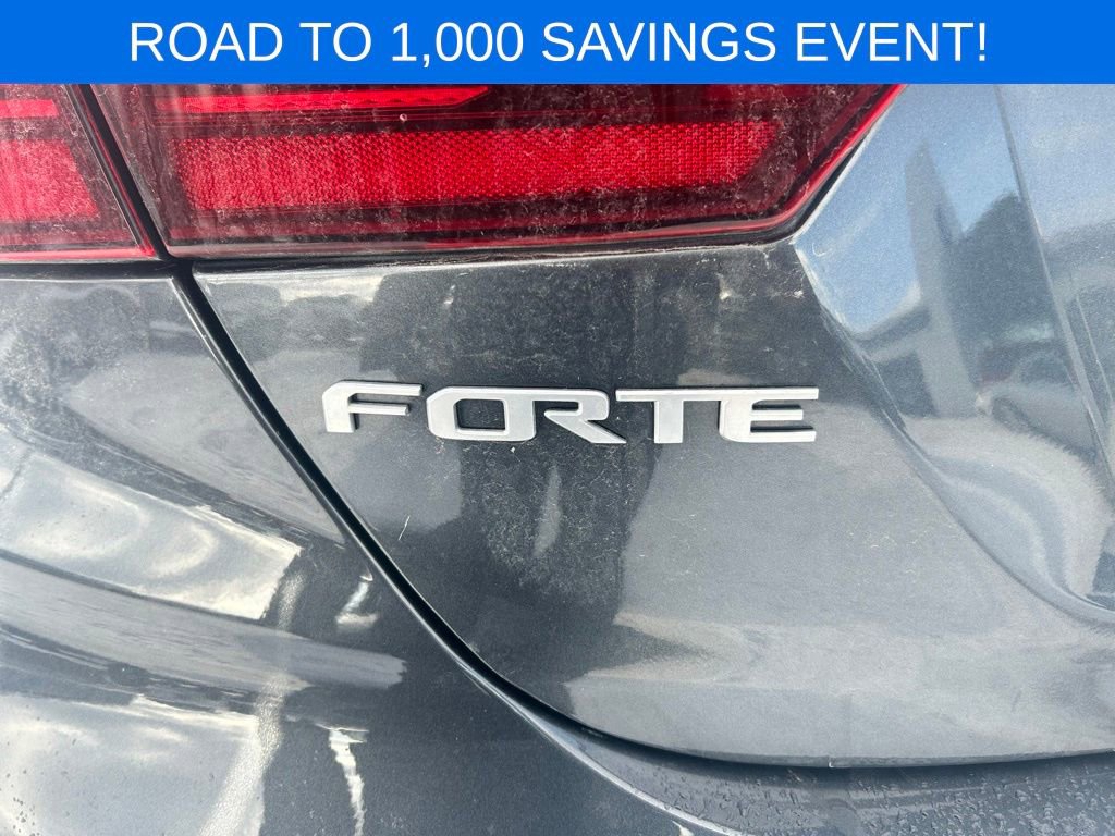 Used 2023 Kia Forte GT-Line w/ GT-Line Technology Package image 11