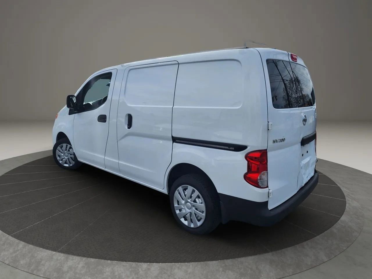 Used 2020 Nissan NV200 S w/ Back Door Glass Package image 4