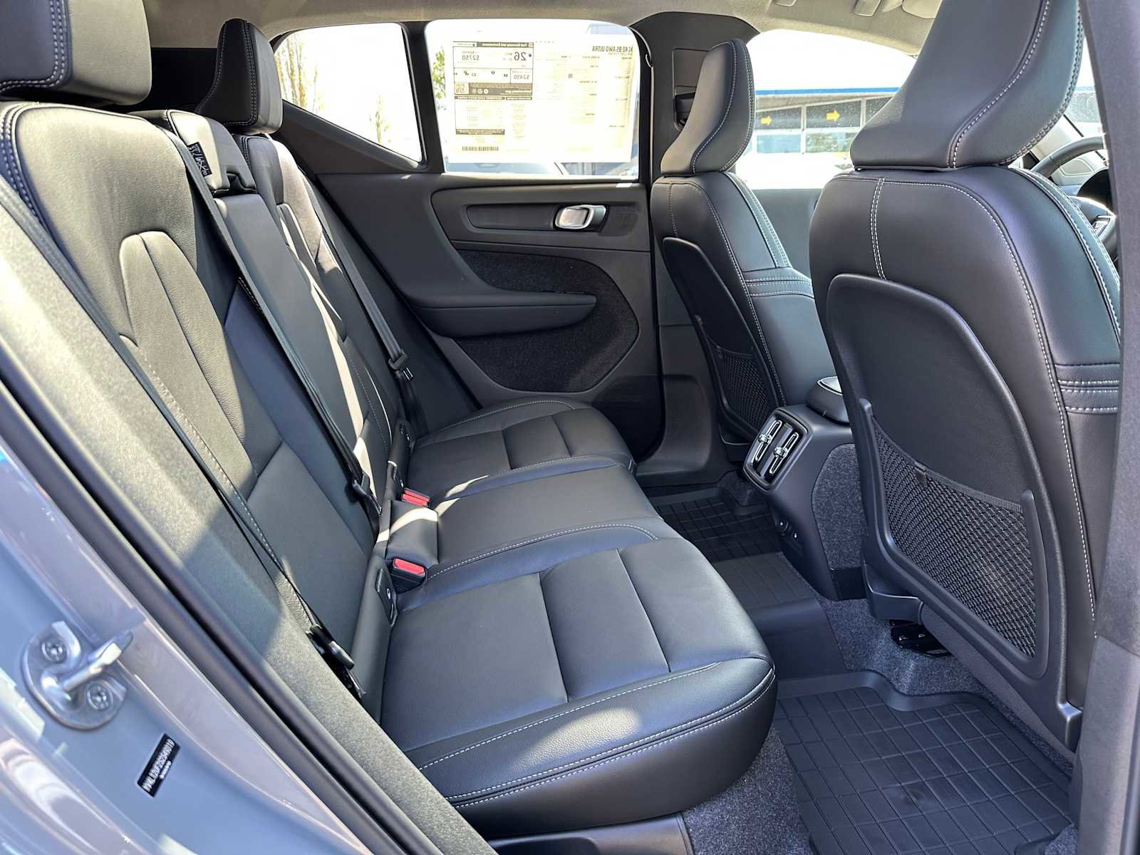 New 2025 Volvo XC40 B5 Ultra w/ Climate Package image 11