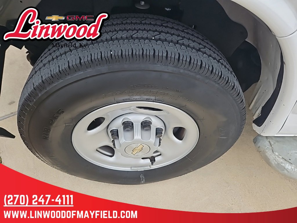 Used 2024 Chevrolet Express 2500 w/ Driver Convenience Package image 6