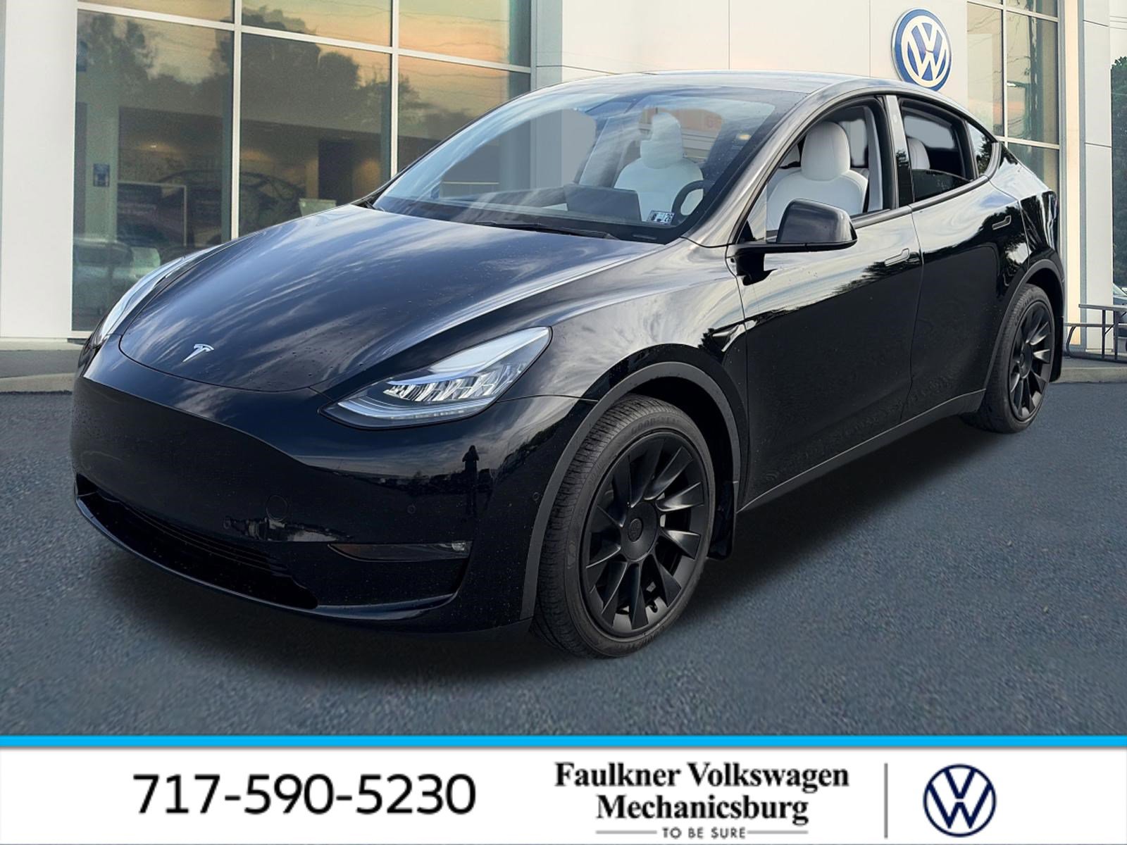 Used 2021 Tesla Model Y Long Range image 1