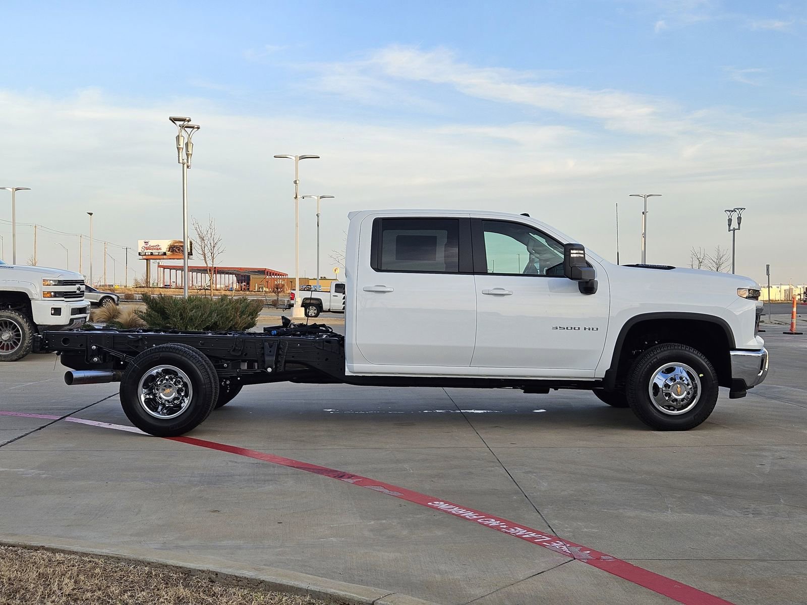 New 2026 Chevrolet Silverado 3500 LT w/ Convenience Package image 7