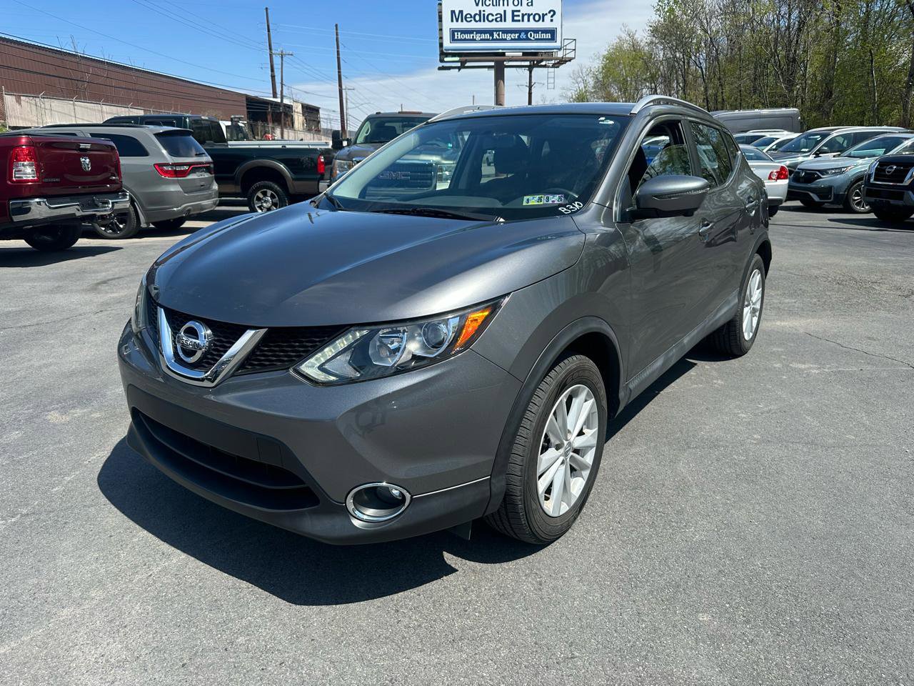 Used 2017 Nissan Rogue Sport SV w/ SV Premium Package AWD/4WD image 1