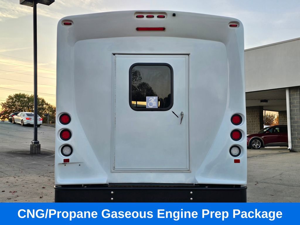 Used 2019 Ford F550 2WD Regular Cab Super Duty image 5