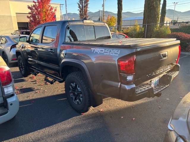 Certified 2019 Toyota Tacoma TRD Off-Road w/ Technology Package AWD/4WD image 3