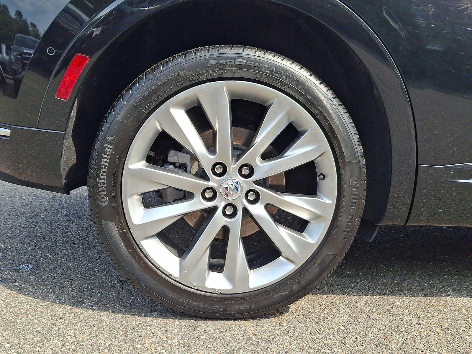 Used 2023 Buick Envision Avenir AWD/4WD image 8