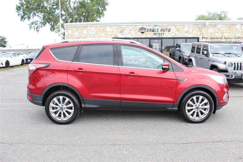 Used 2017 Ford Escape Titanium AWD/4WD image 8