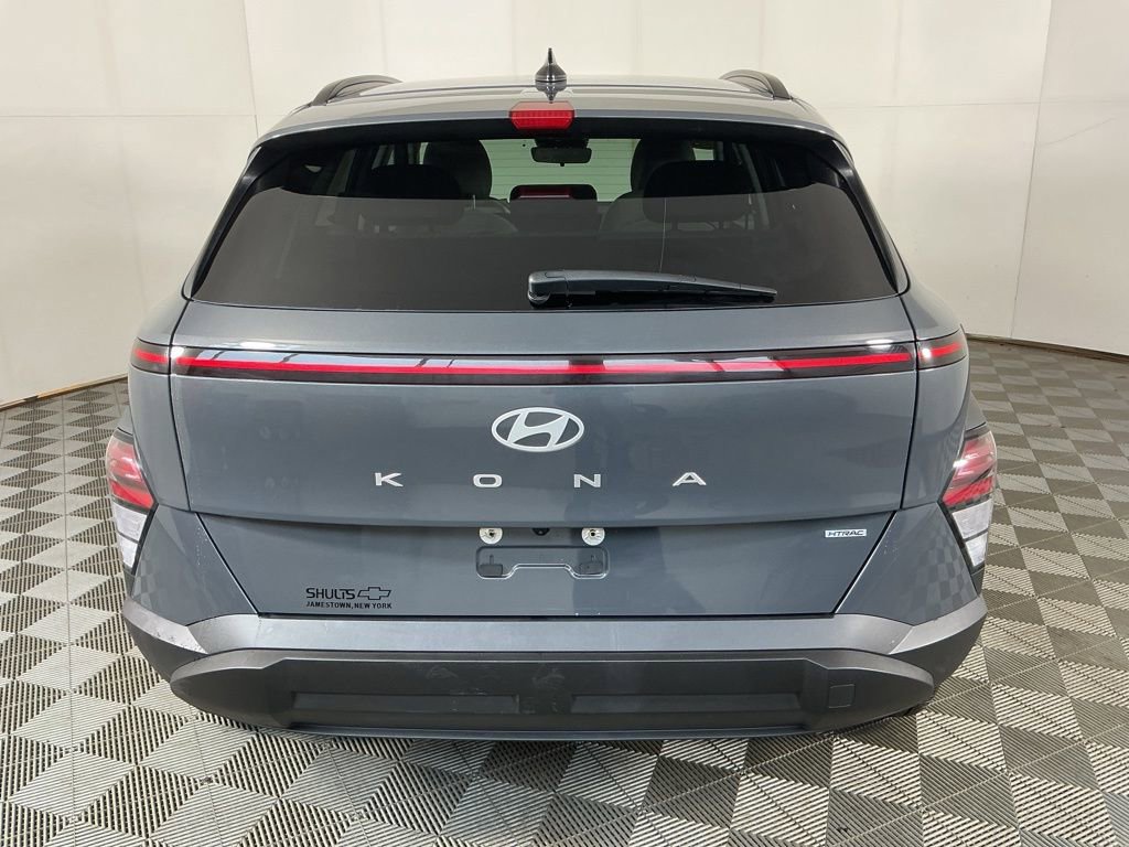 Used 2024 Hyundai Kona SEL image 14