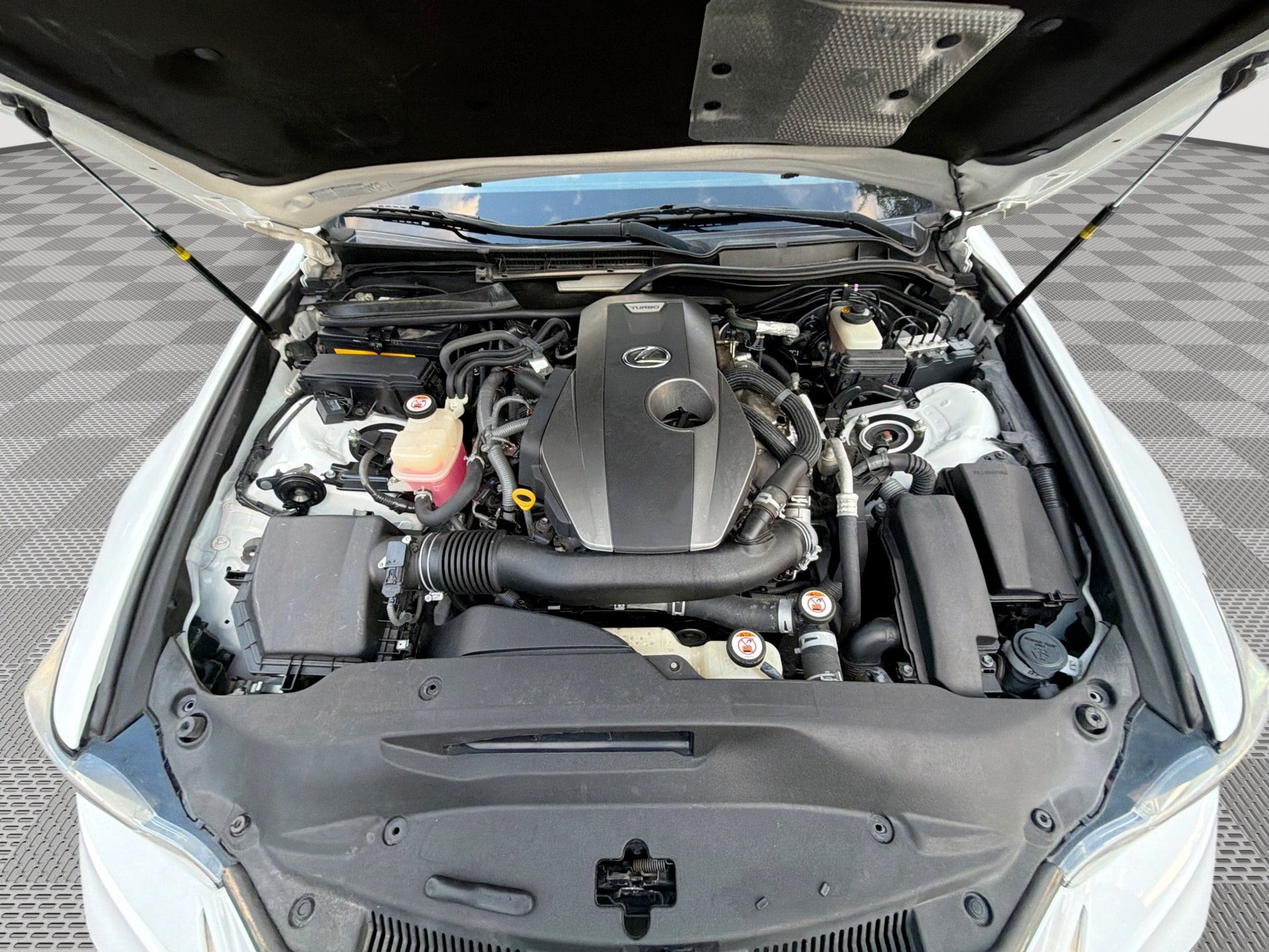 Used 2018 Lexus IS 300 F Sport w/ F Sport Package RWD image 18