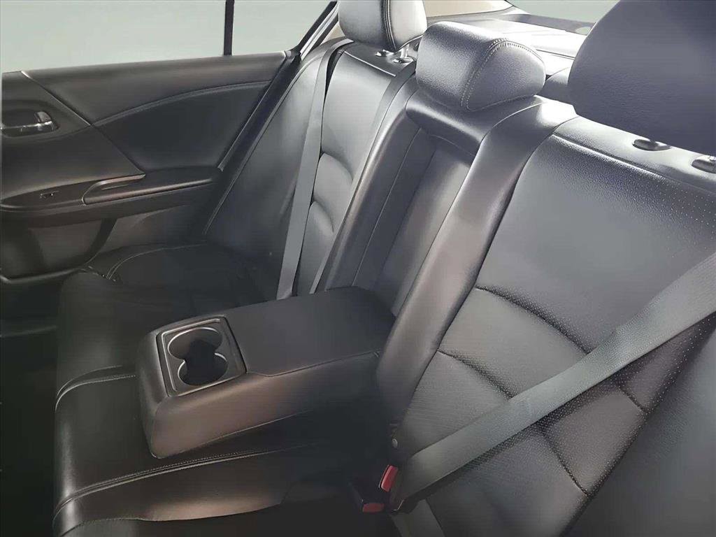 Used 2015 Honda Accord EX-L image 18