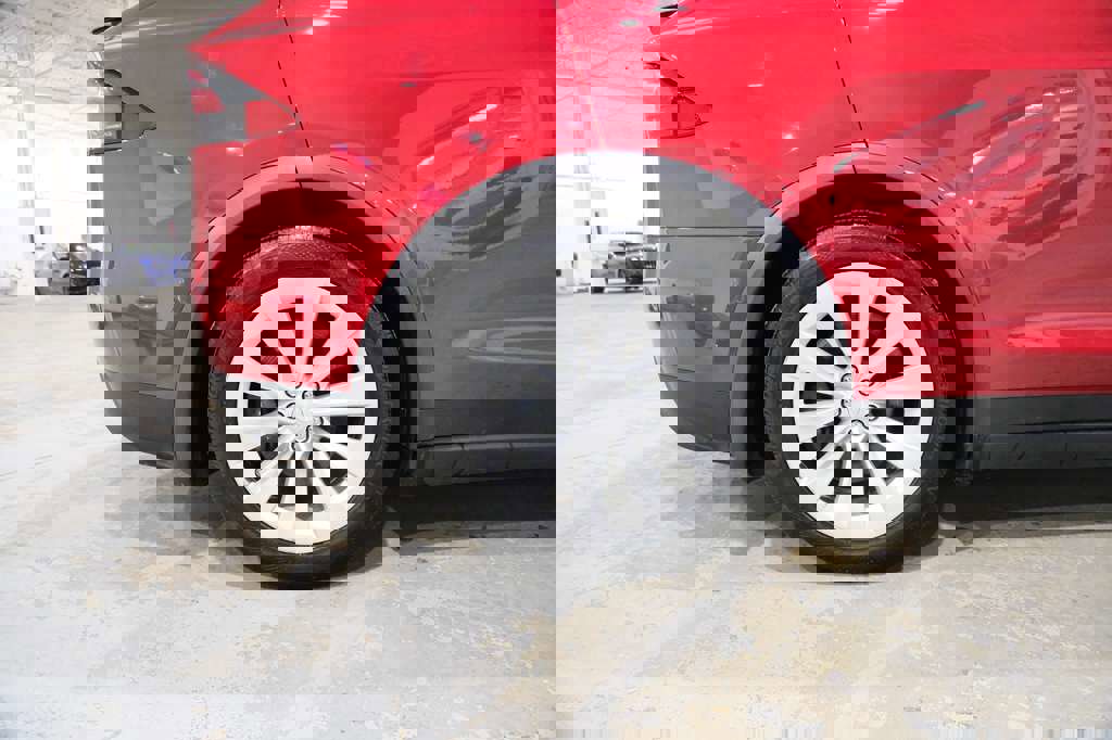 Used 2018 Tesla Model X 100D image 13