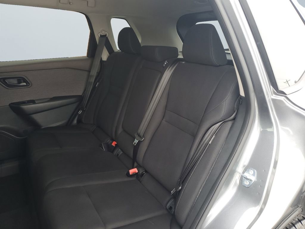 Used 2023 Nissan Rogue S image 13