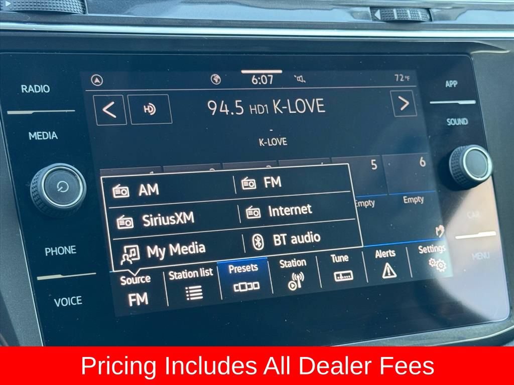 Used 2023 Volkswagen Tiguan SE FWD image 23